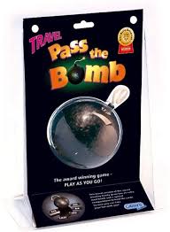 Pass the Bomb (Travel) - 9001890749797 - Jedko Games - The Little Lost Bookshop