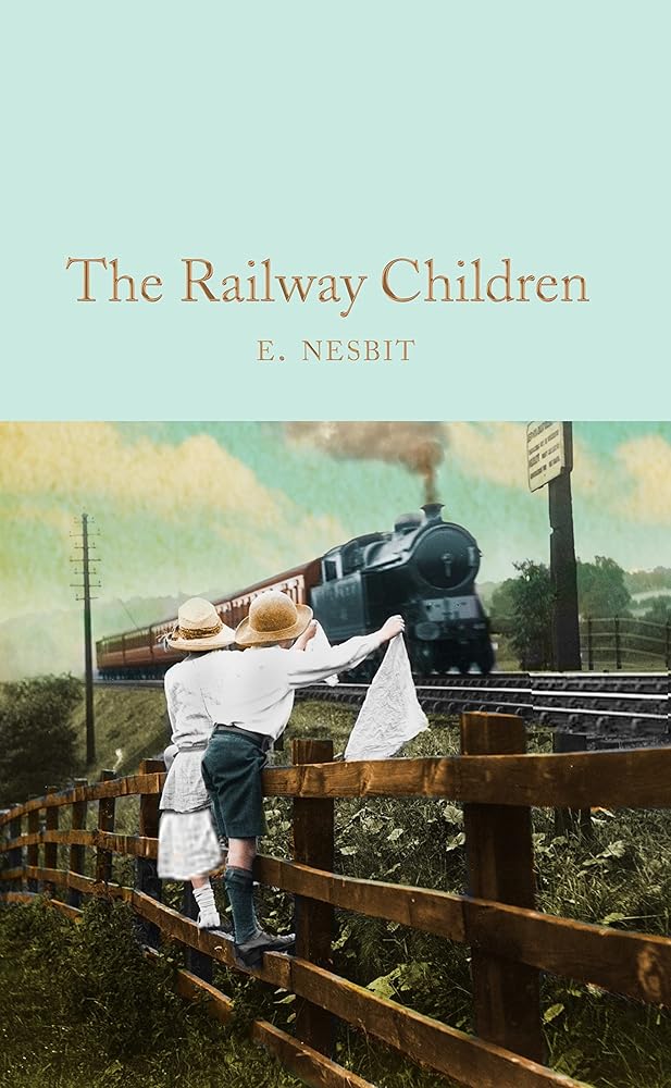 The Railway Children (Macmillan Collector's Library) - 9781509843169 - E. Nesbit, Anna South - Macmillan Collector's Library - The Little Lost Bookshop